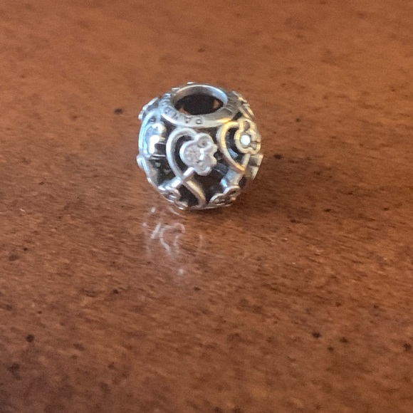Pandora Disney Charm - Picture 2 of 8